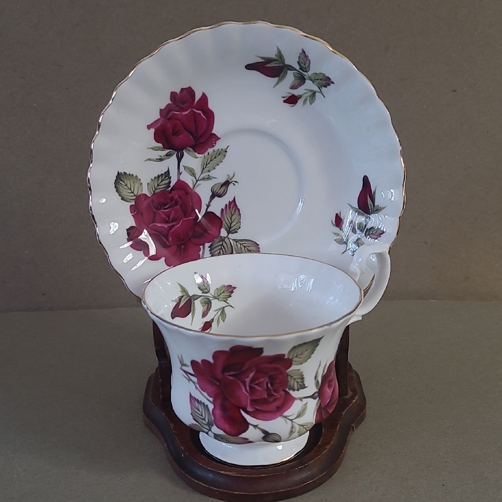 Royal Albert Red Rose Mug and Saucer Set With Stand